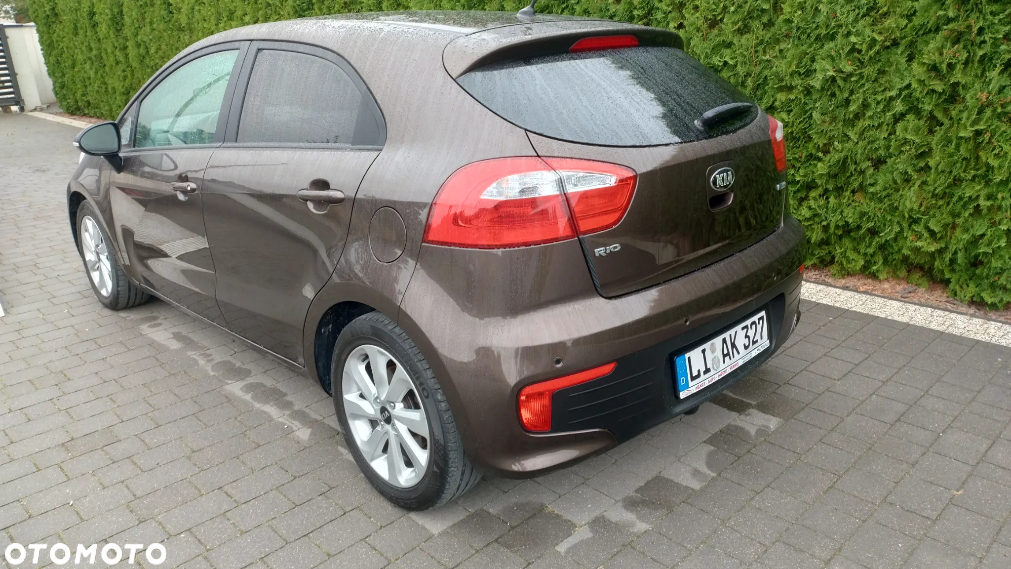 Kia Rio - 5