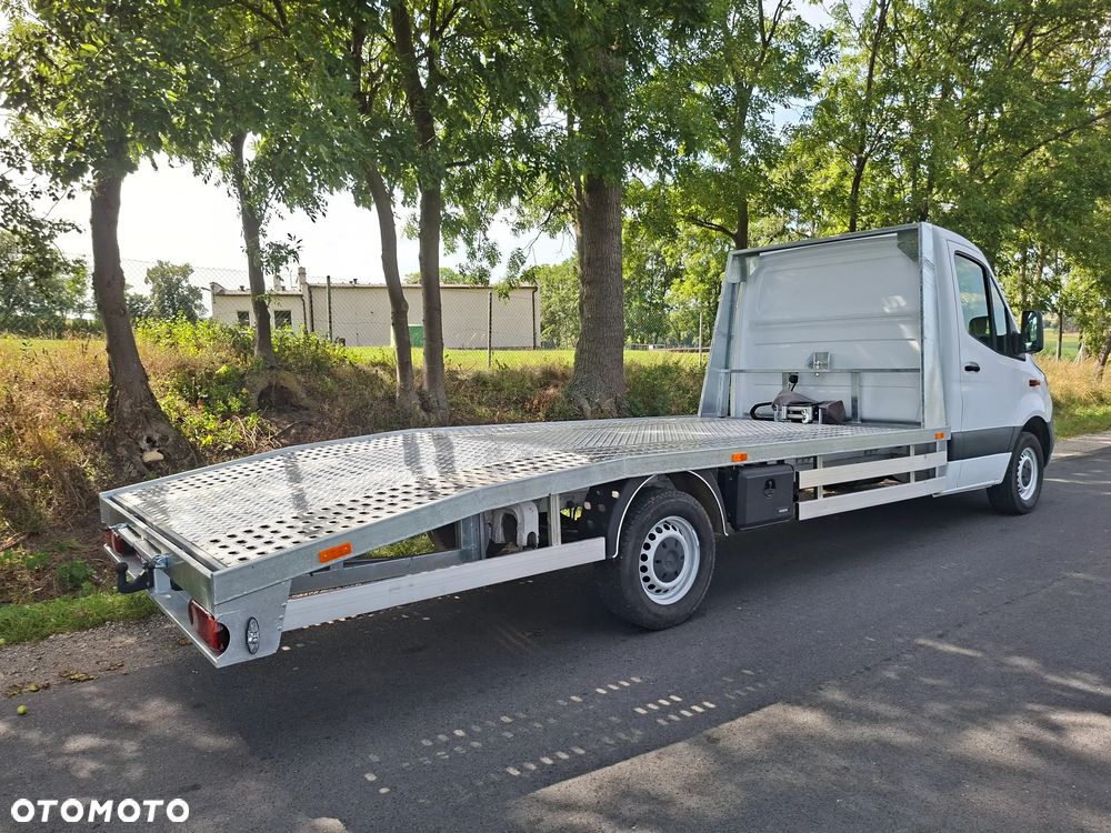 Mercedes-Benz Sprinter - 3