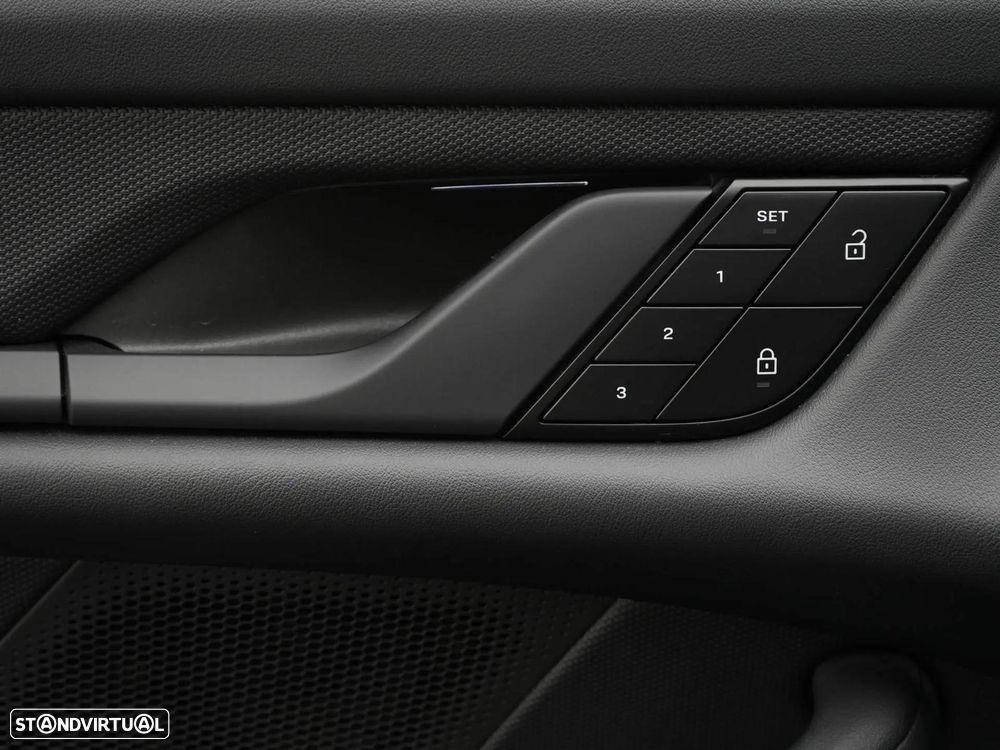 Porsche Taycan 4S Sport bateria Performance Plus — fotografia 3