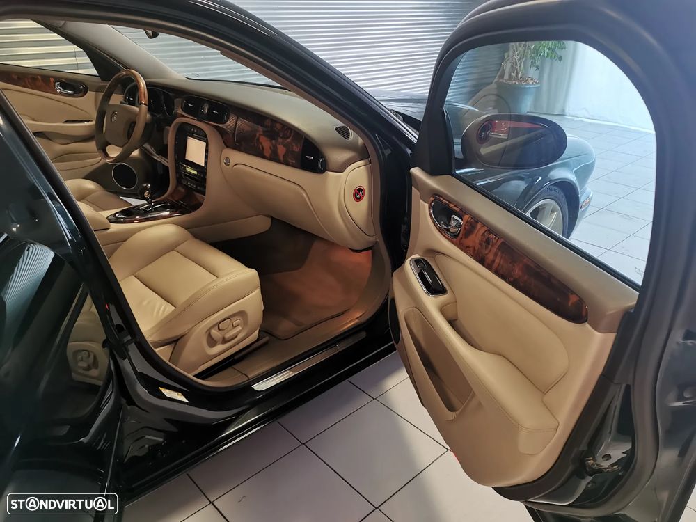 Jaguar XJ XJ8 4.2 Super V8 S/C - 13