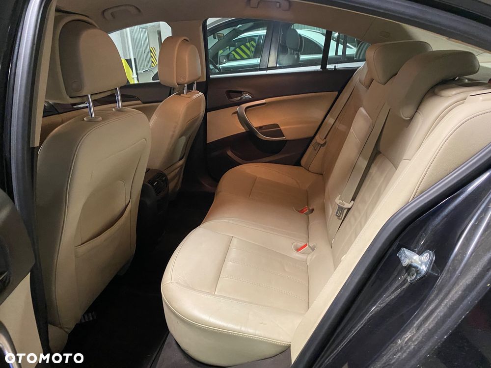 Opel Insignia - 10
