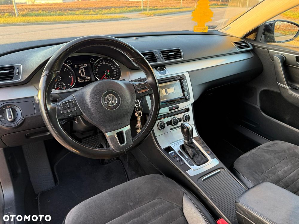Volkswagen Passat 2.0 TDI Highline DSG - 4