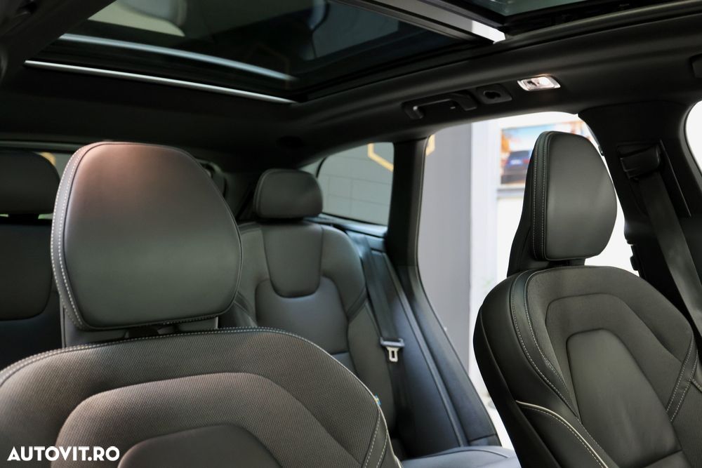 Volvo XC 60 T6 AWD Recharge Geartronic RDesign - 19