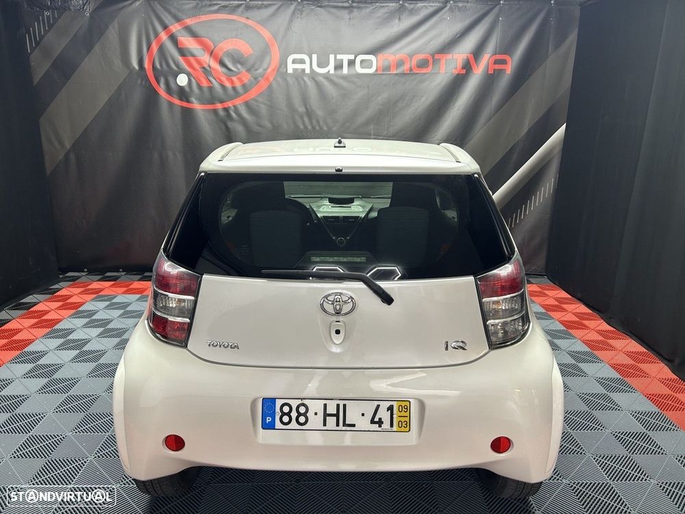 Toyota iQ 1.0 VVT-i - 5