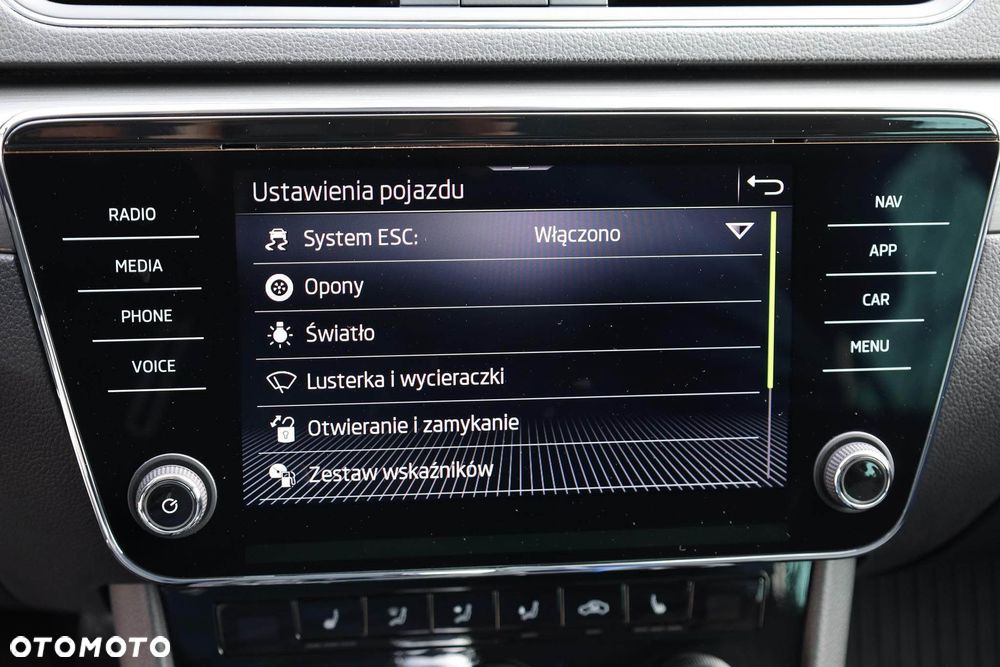 Skoda Superb 2.0 TSI Style DSG - 18