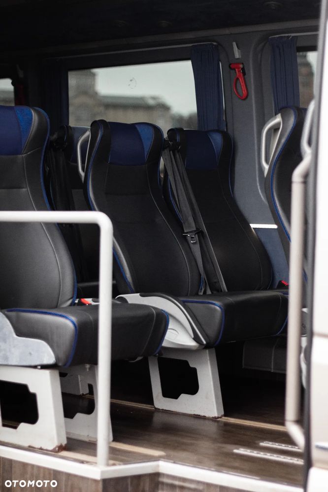 Mercedes-Benz SPRINTER - 2