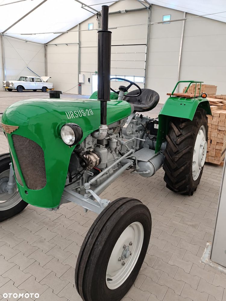 Ursus C-328 - 1