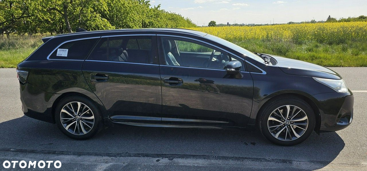 Toyota Avensis - 6