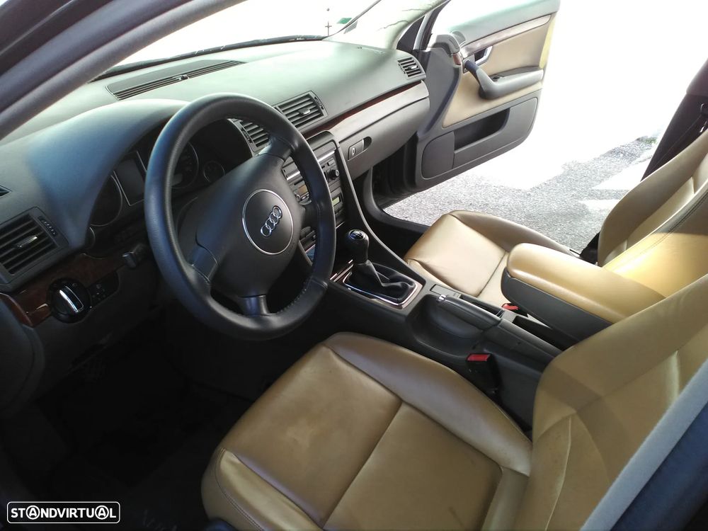 Audi A4 Avant 1.9 TDI m6 - 2
