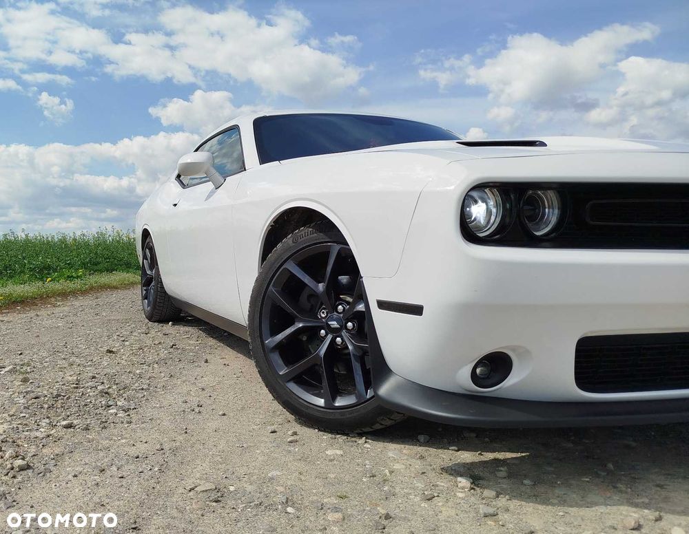 Dodge Challenger - 7