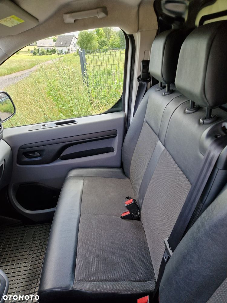 Opel Vivaro - 10