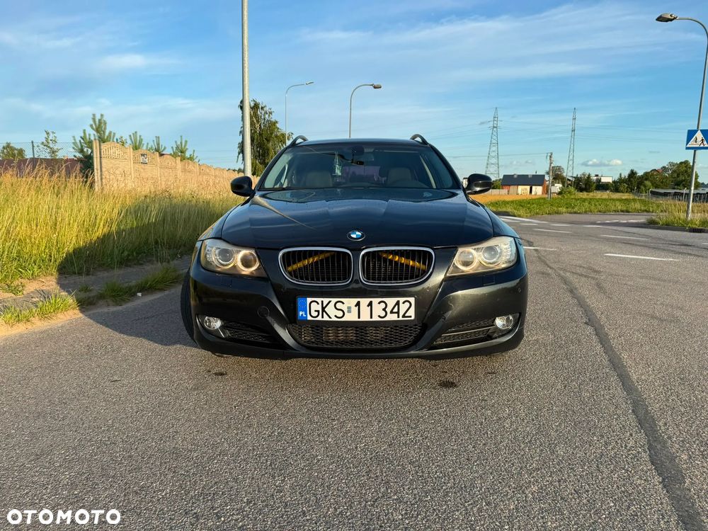 BMW Seria 3 318d - 3
