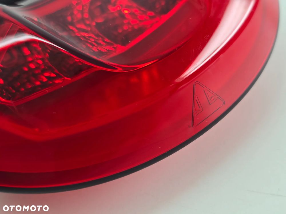 LAMPA TYL   TRIUMPH SCRAMBLER 400 SPEED - 12