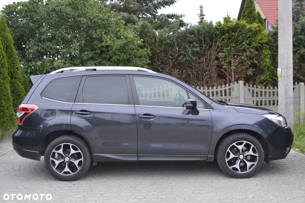 Subaru Forester 2.0 XT Comfort Lineartronic - 11