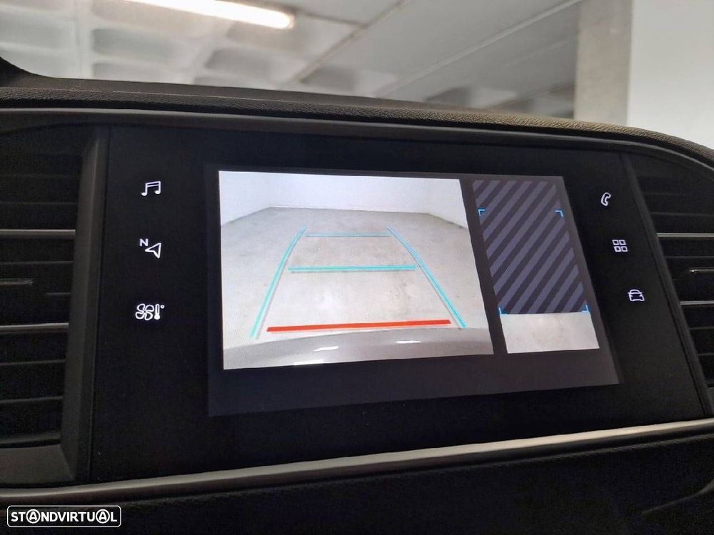 Peugeot 308 SW 1.2 PureTech Style - 24