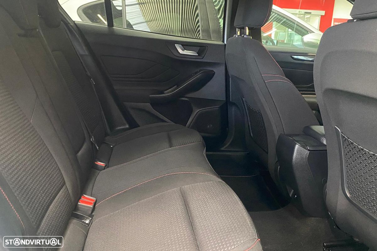 Ford Focus 1.0 EcoBoost MHEV ST-Line Aut. - 14