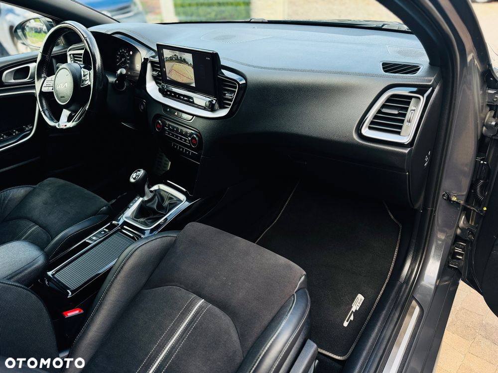 Kia ProCeed 1.5 T-GDI GT Line - 23