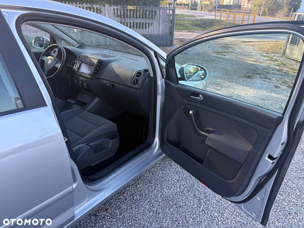 Volkswagen Golf - 26