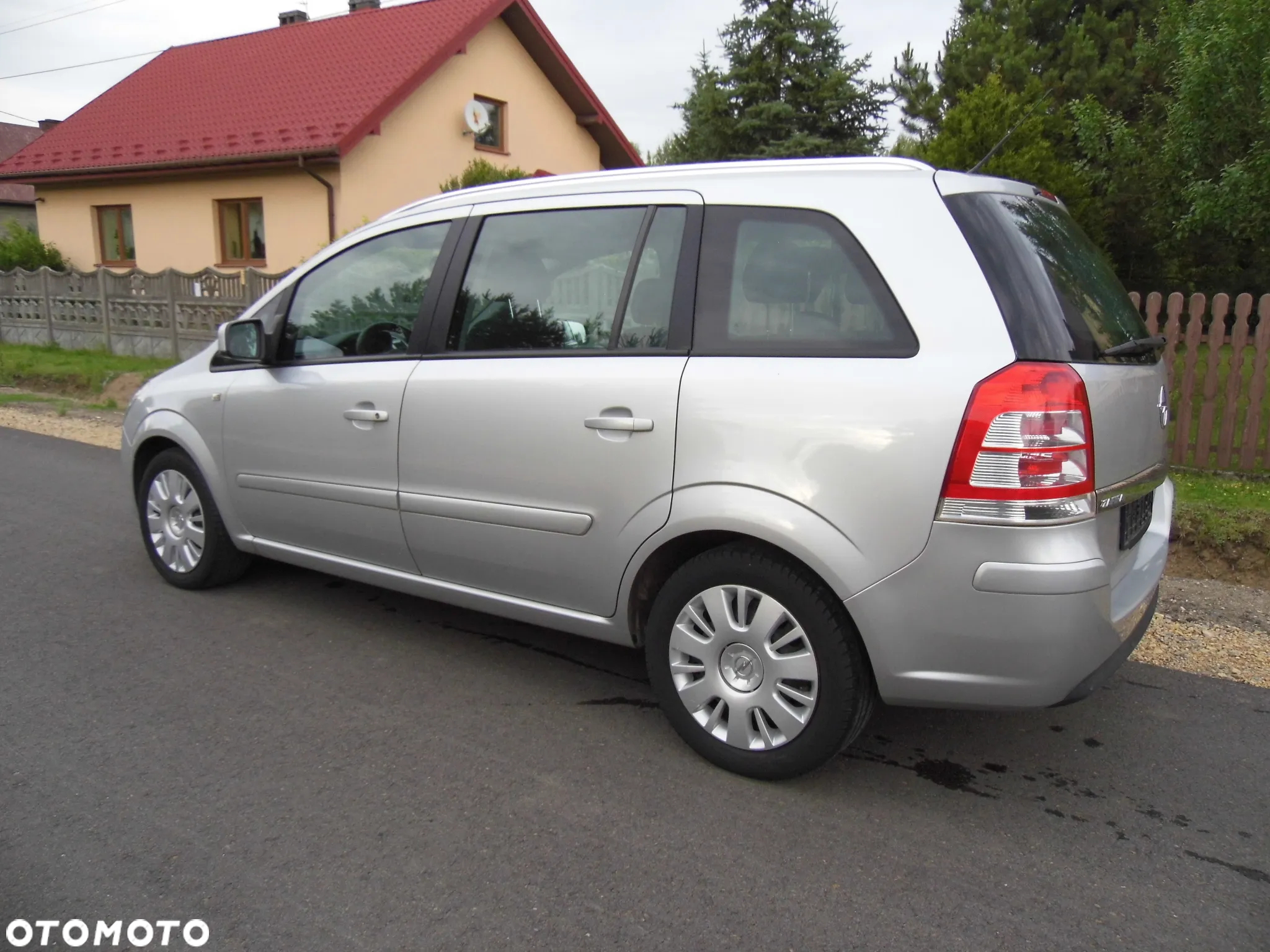 Opel Zafira 1.8 Design Edition - 12