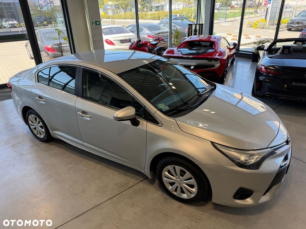 Toyota Avensis 1.8 Premium MS - 5