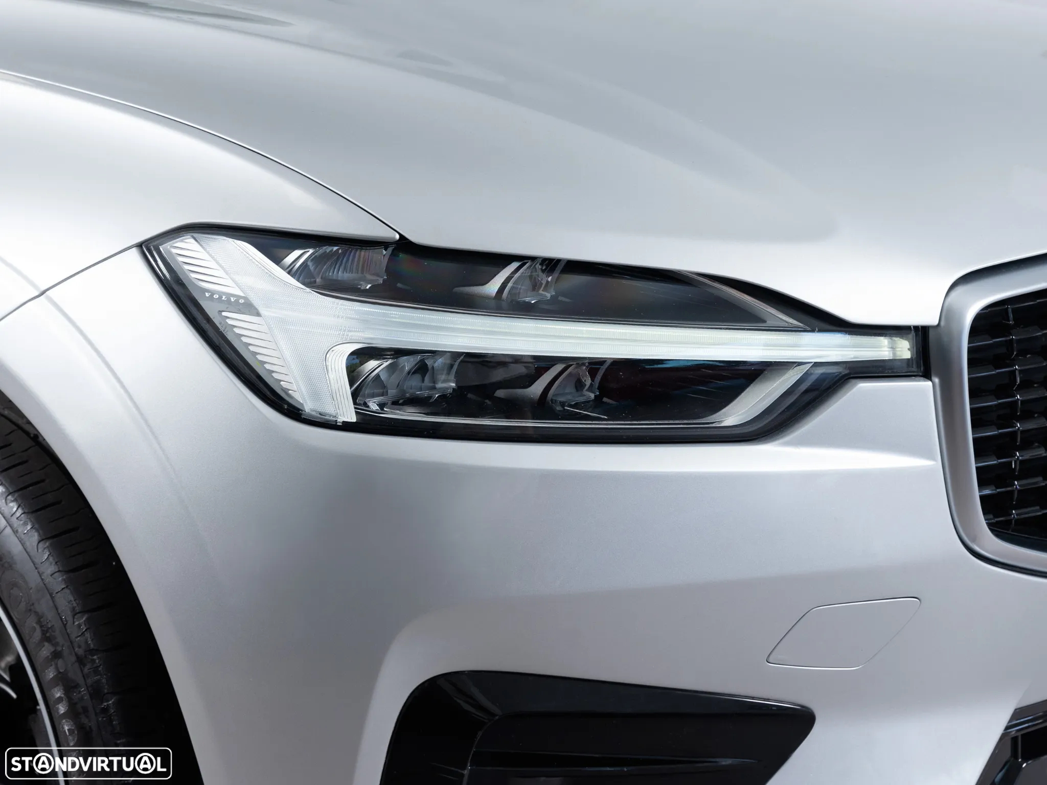 Volvo XC 60 2.0 D4 R-Design Geartronic - 7