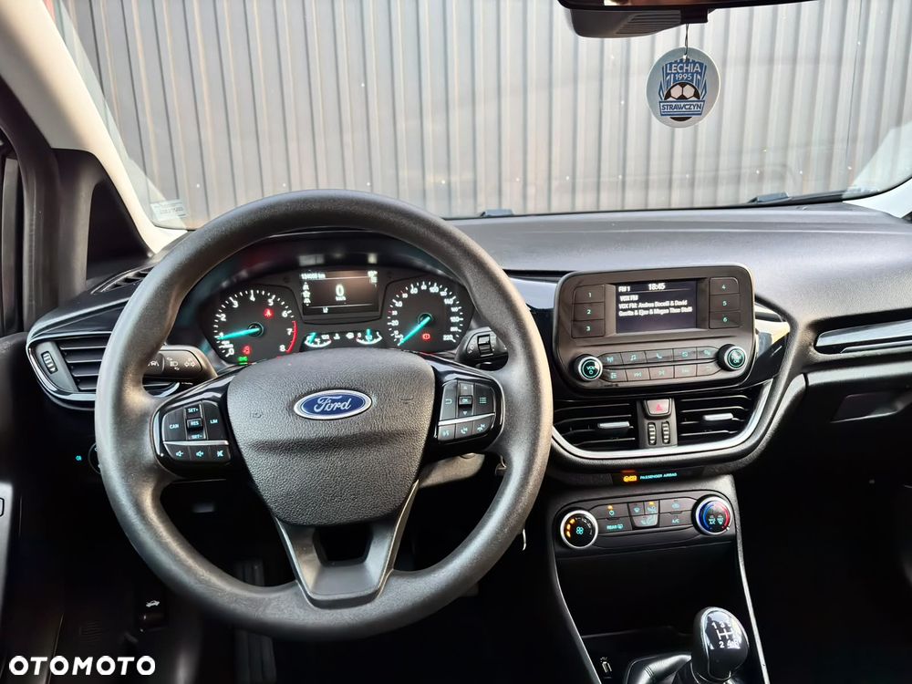 Ford Fiesta 1.1 S&S COOL&CONNECT - 17