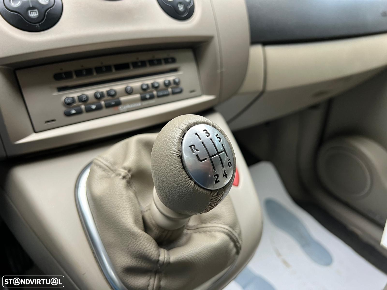 Renault Grand Scénic 1.5 dCi Luxe 7L. - 13