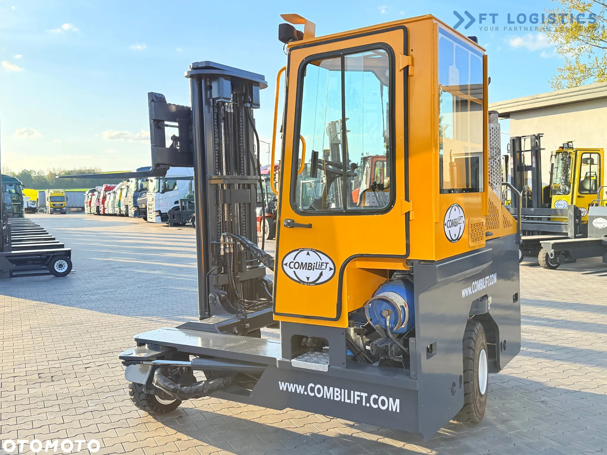 Combilift C4000 / GAS / TRIPLEX - 5600MM / WOLNY SKOK / PRZESUW WIDEŁ / JAK NOWY - 25