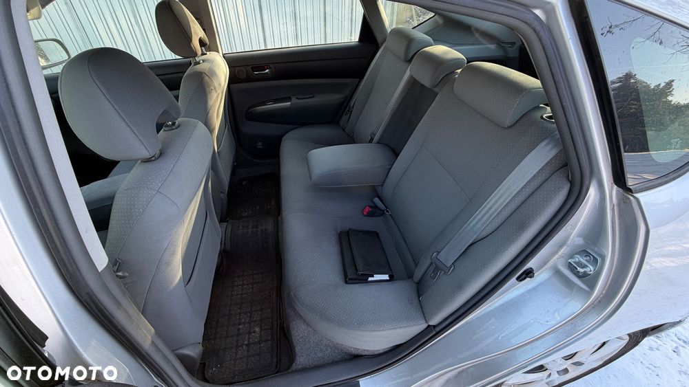 Toyota Prius 1.5 VVT-i Sol - 27