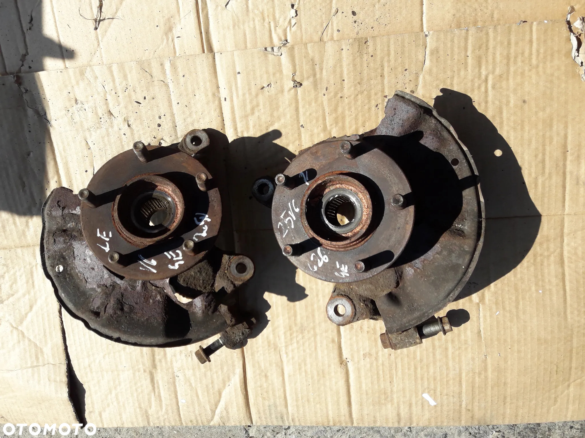 Mazda 626 GE  MX-6 Xedos 6 Probe  2.0 2.5V6 Zwrotnica piasta lewa prawa przód - 5
