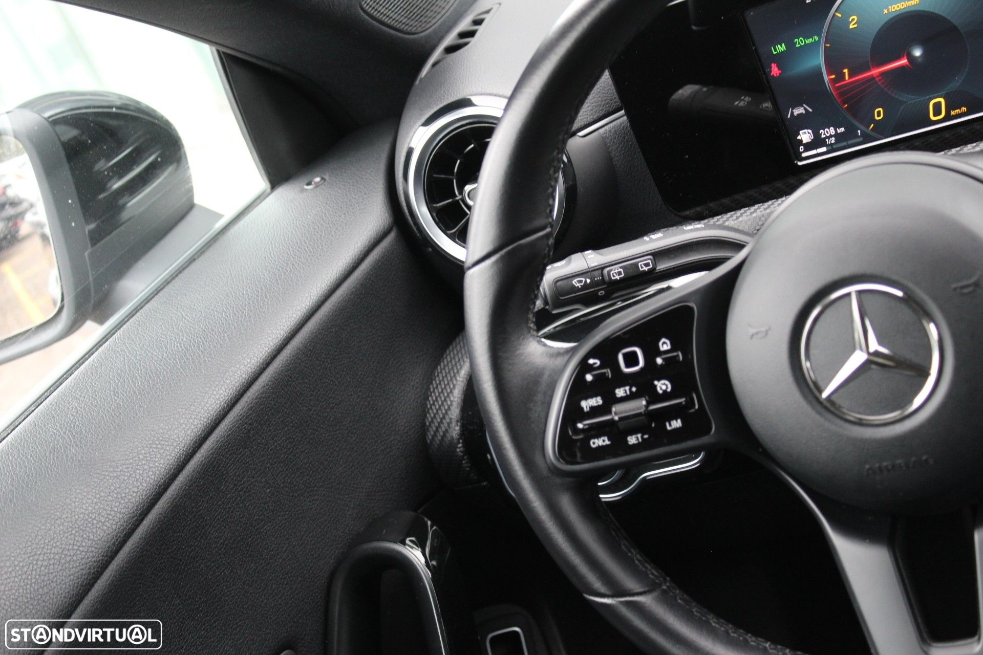 Mercedes-Benz CLA 180 - 20