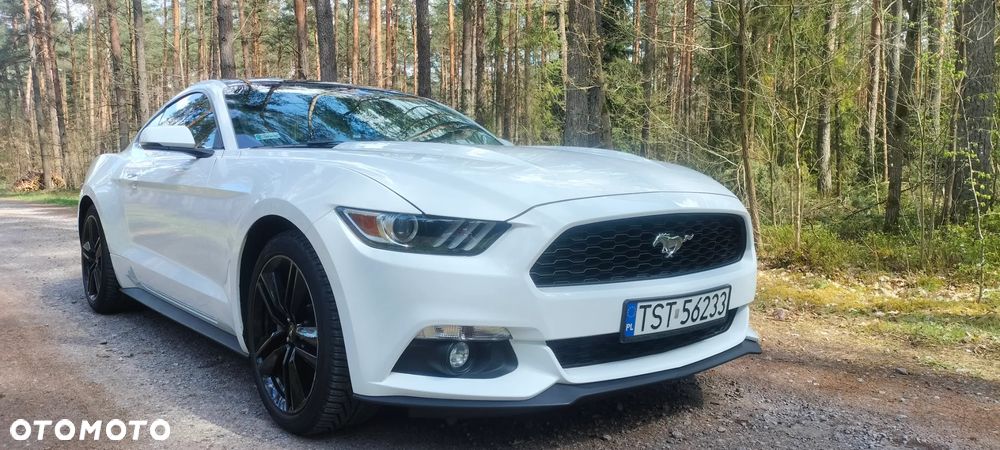 Ford Mustang 2.3 Eco Boost - 2