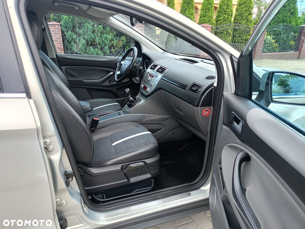 Ford Kuga - 13
