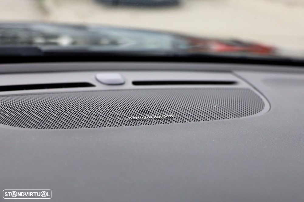 Volvo XC 40 1.5 T2 Plus Dark Auto - 29