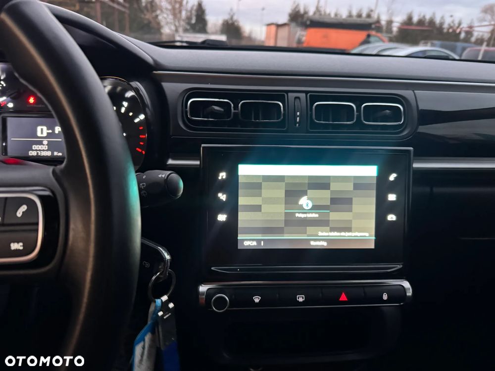 Citroën C3 1.2 PureTech Shine EAT6 - 16