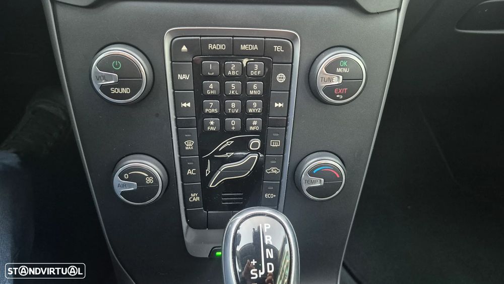 Volvo V40 1.5 T3 Sport Edition Plus Geartronic - 15
