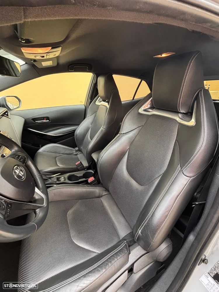 Toyota Corolla 2.0 Hybrid Exclusive - 10