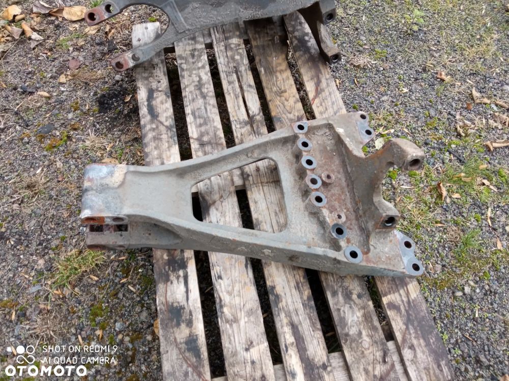 mocowanie łapy stabilizatora tył prawy, lewy MERCEDES ACTROS MP3