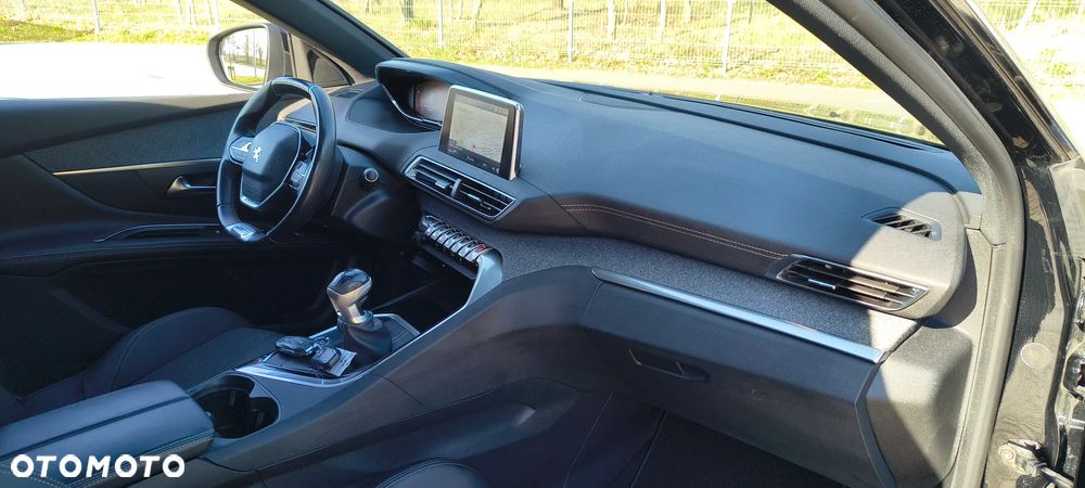 Peugeot 5008 - 15