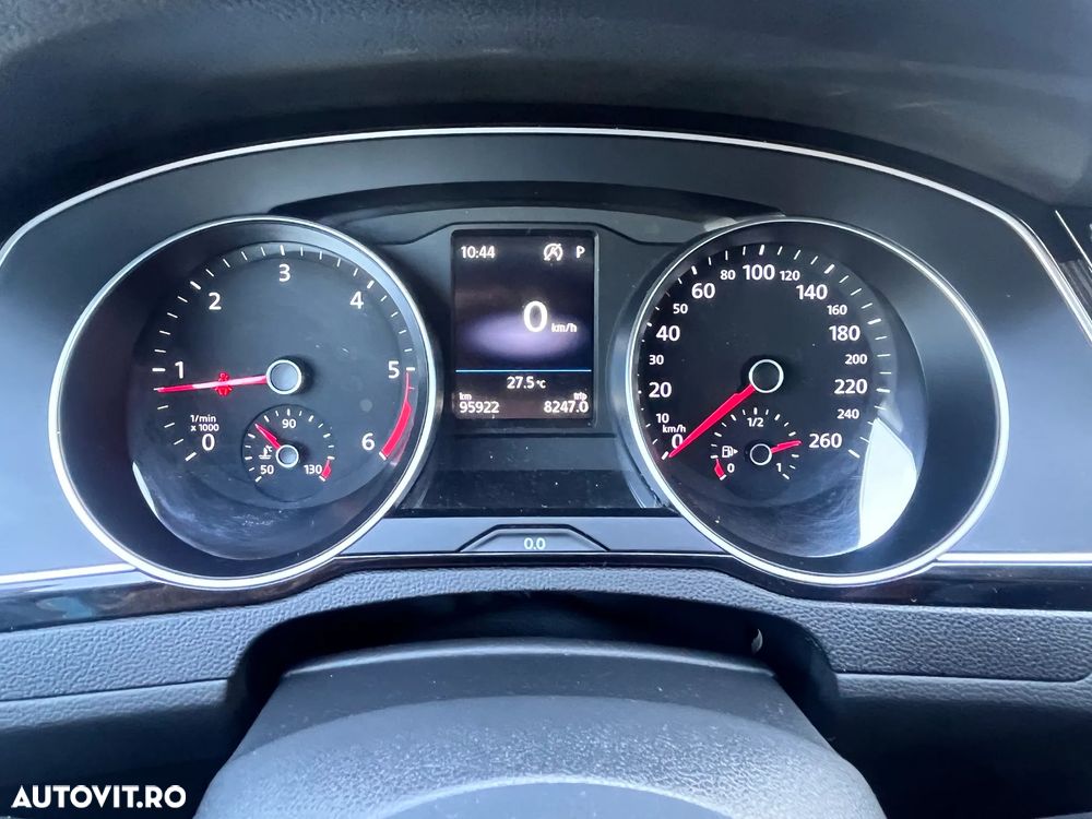 Volkswagen Passat 2.0 TDI DSG Highline - 14