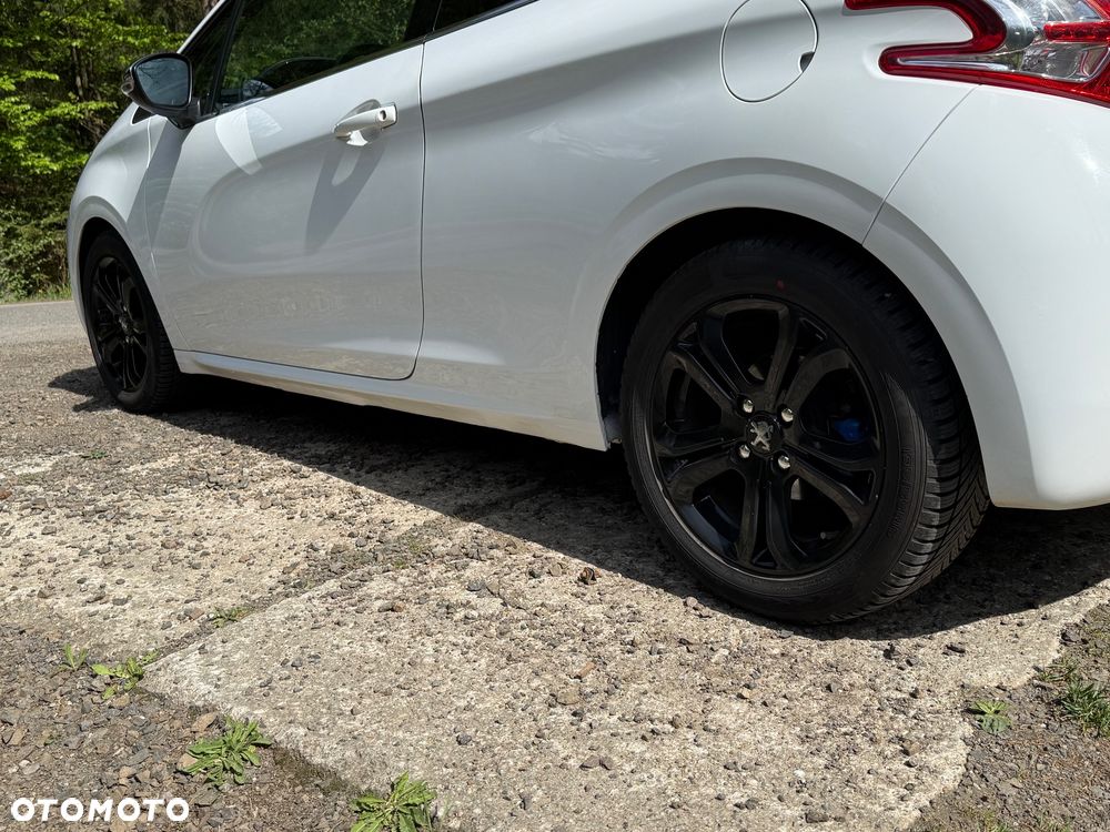 Peugeot 208 - 9