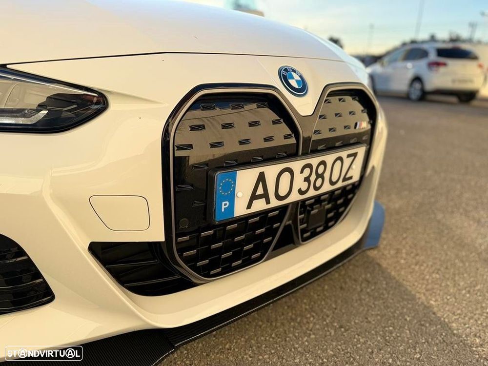 BMW i4 eDrive40 Desportiva M - 29
