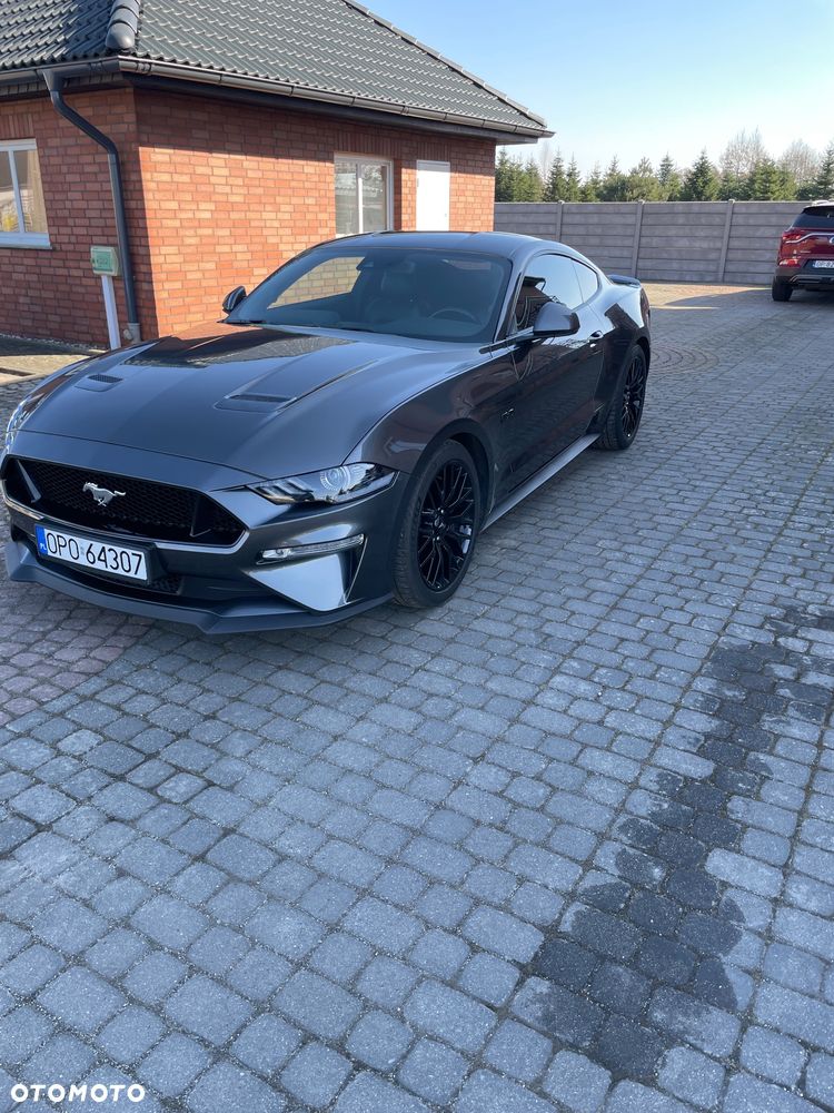 Ford Mustang - 1
