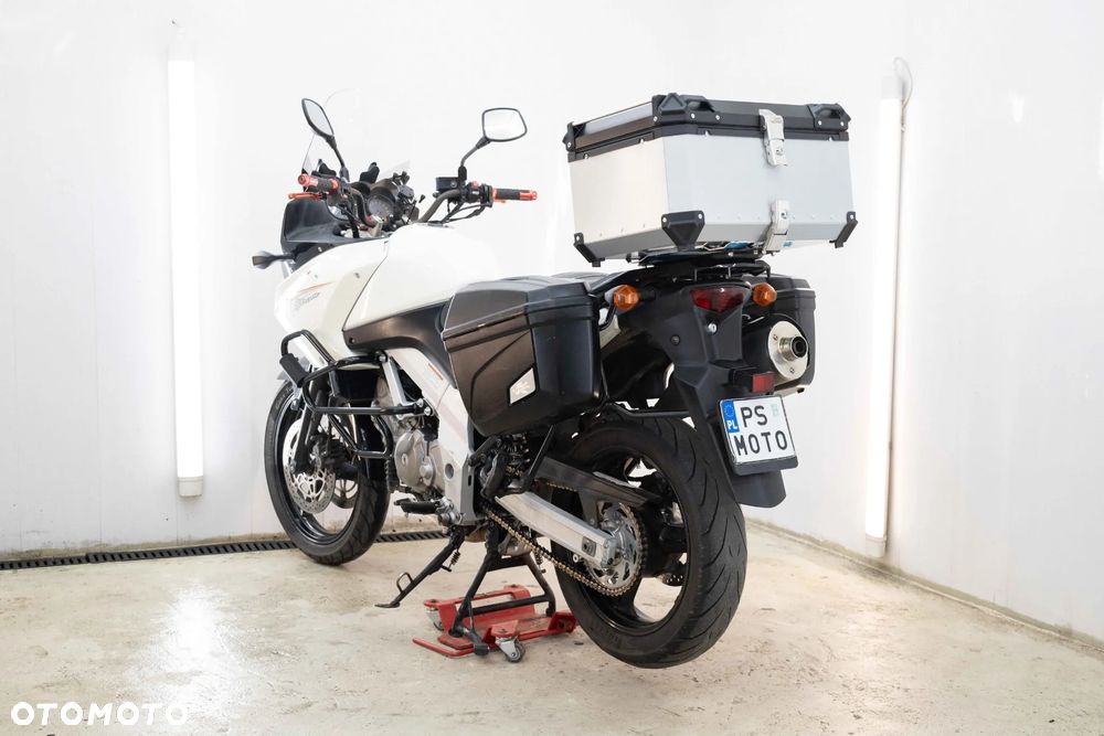 Suzuki DL - 8