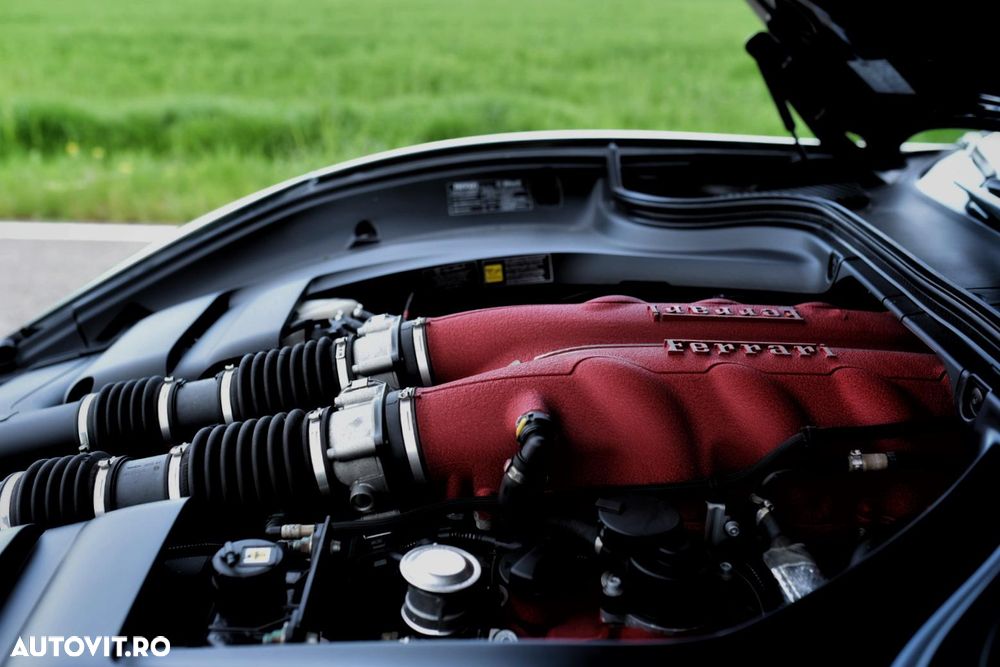 Ferrari California - 8