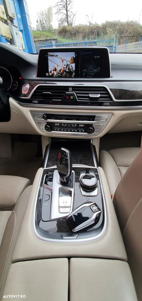 BMW Seria 7 740Ld xDrive - 11