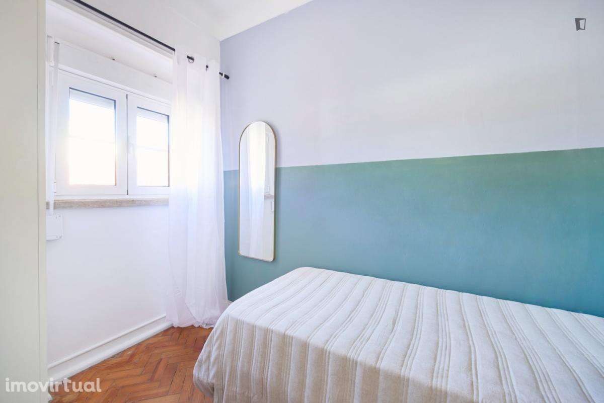 Quarto - localizado em Entrecampos Lisbon - Grande imagem: 5/17