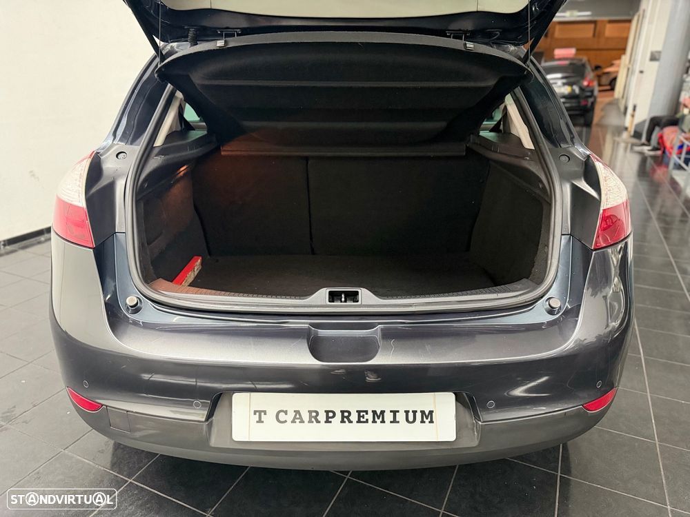 Renault Mégane 1.5 dCi Dynamique S - 9