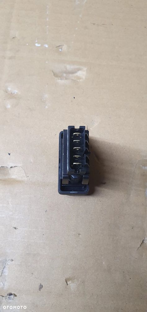 Przełącznik centralnego zamka blokady drzwi Dacia Logan I - 4
