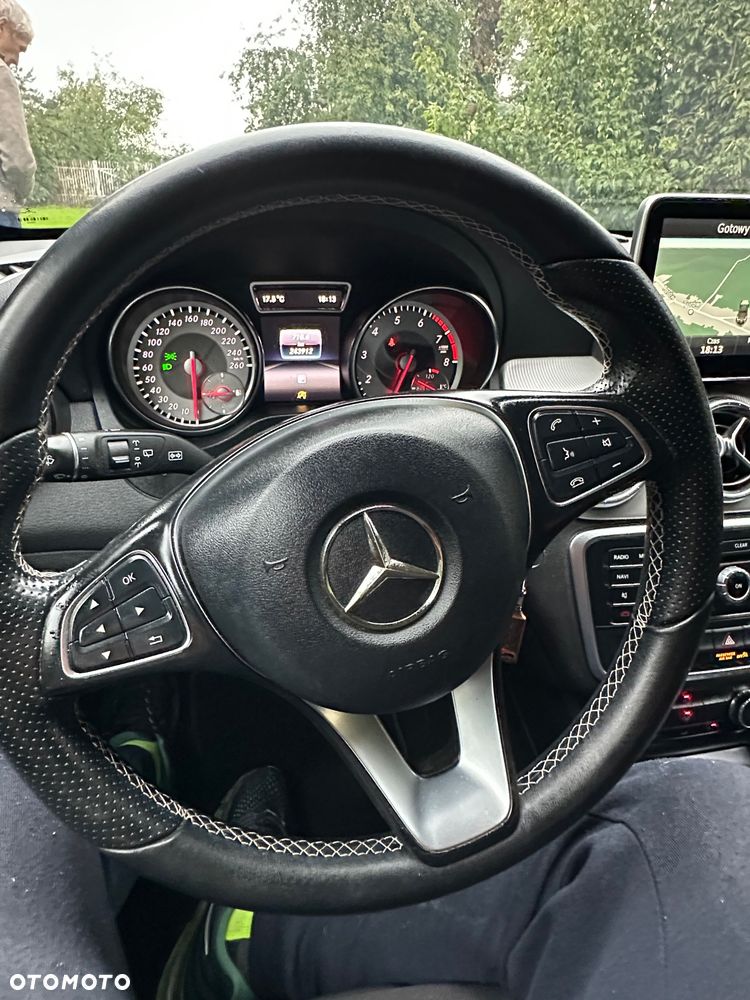 Mercedes-Benz CLA - 30
